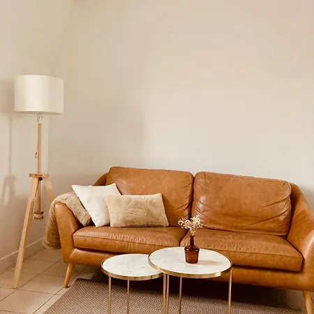 Cosy Flat Near Paris